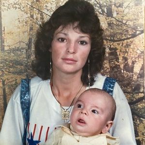 Meet your Posher, Eva